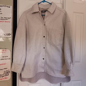 Zara Women Shacket Beige Oversided Snaps Botton Great Condition SZ XS High Low